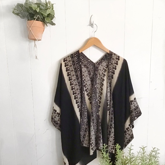 Forever 21 Other - Forever 21 Cream And Black Kimono!